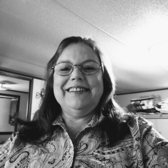 Meet your Posher, Janet - Picture 1 of 1